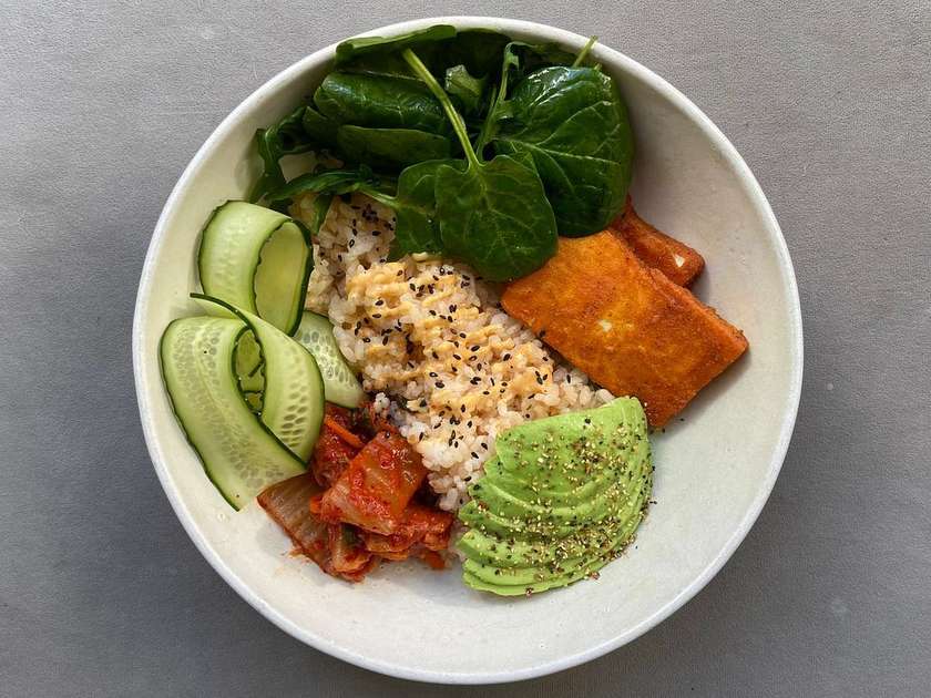 Tofu & rice bowl with kimchi