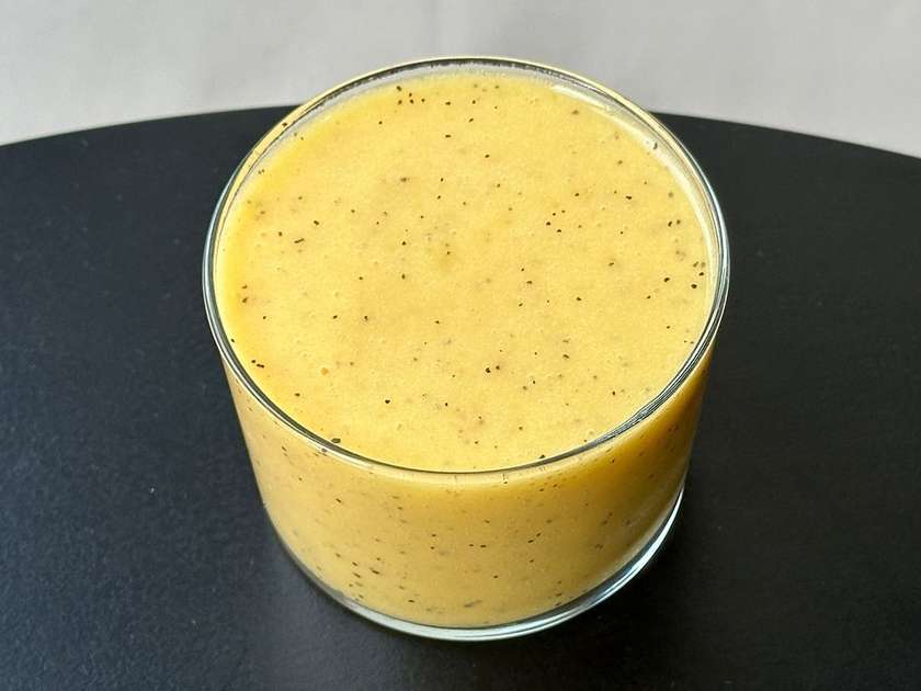 smoothie with mango and passion fruit