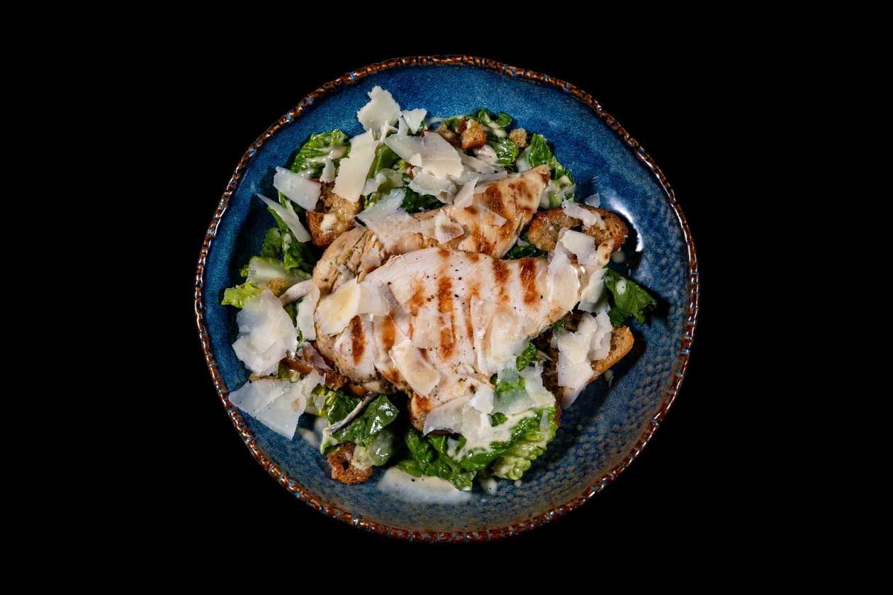 Salată Caesar