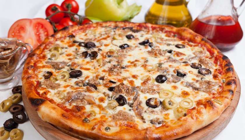 Pizza cu Ton 28cm