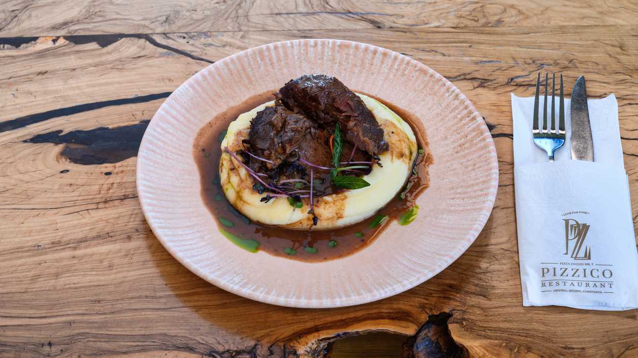 Beef Cheeks (Obrajori de vitel)