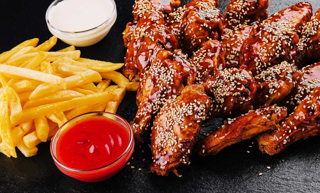 Chicken Wings (Poussin/Pepper/Sesame/Buffalo/Ginger)