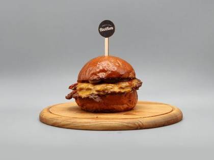 SINGLE onion pepper smash burger
