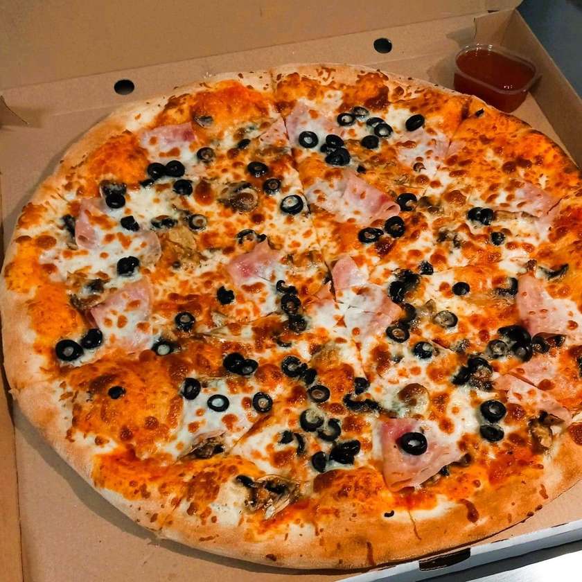 Capricious Pizza Large Ø32cm 1+1