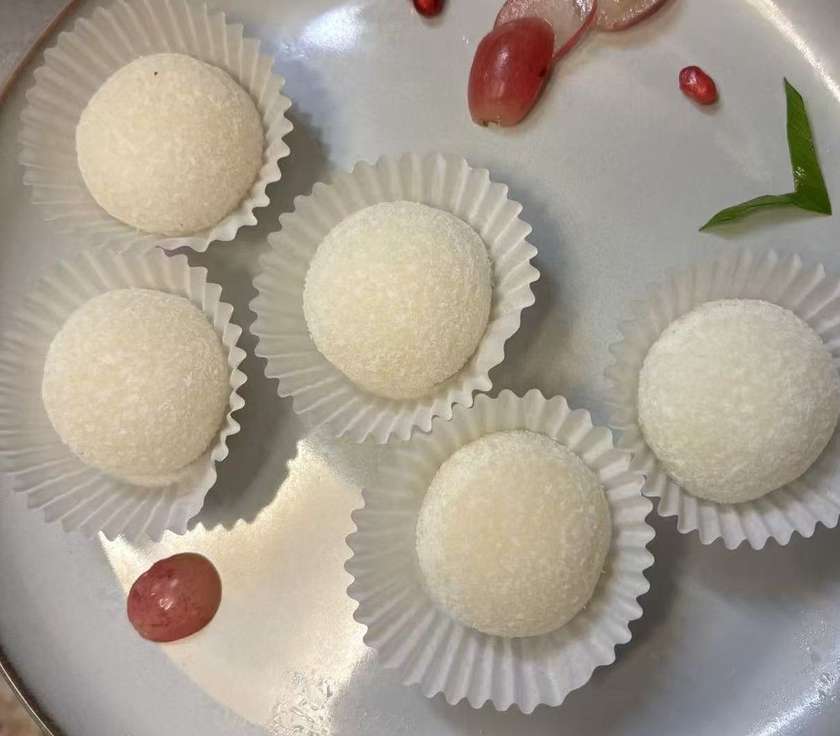N49 - Mochi (5 pieces)