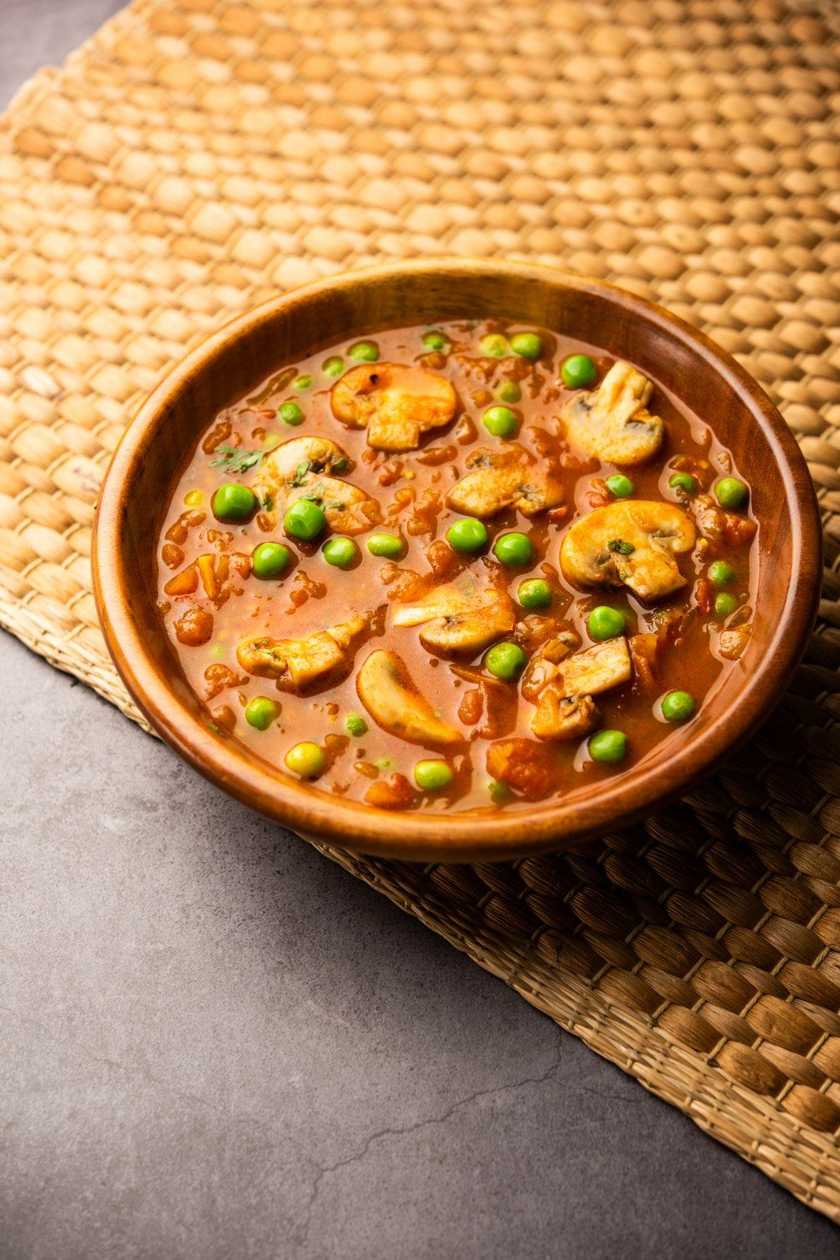 Tawa Mushroom Masala
