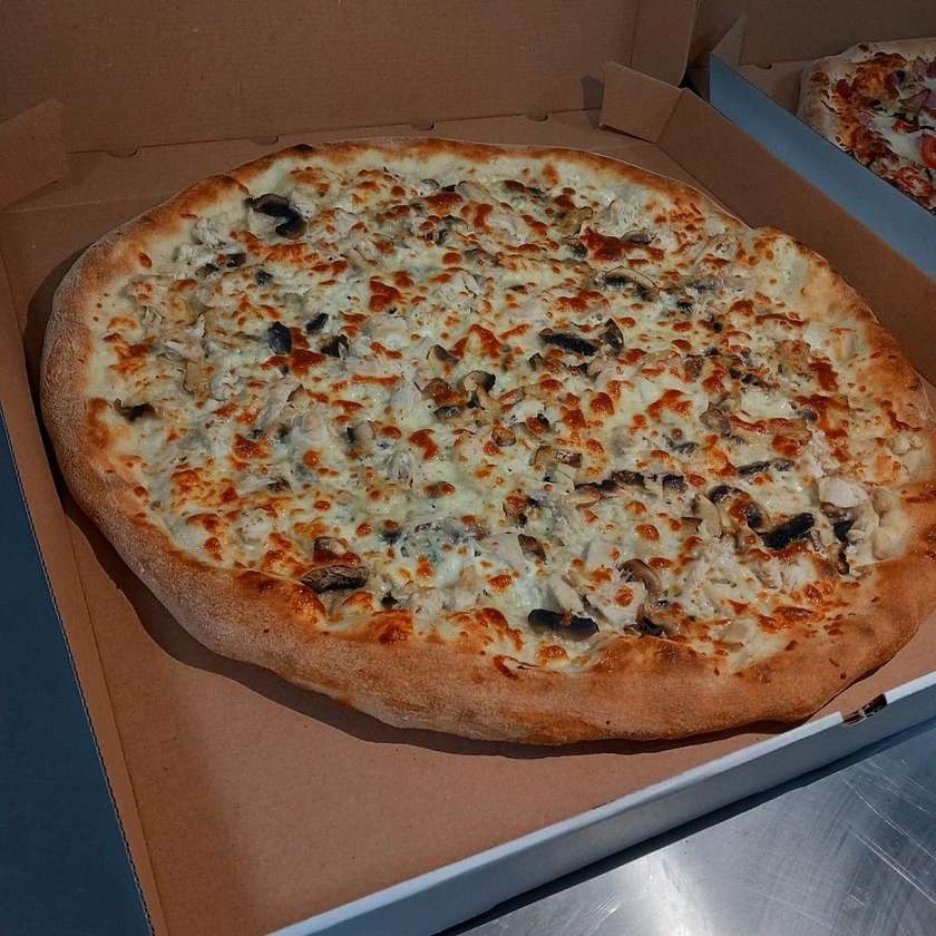 Pizza With Chicken Large Ø32cm 1+1