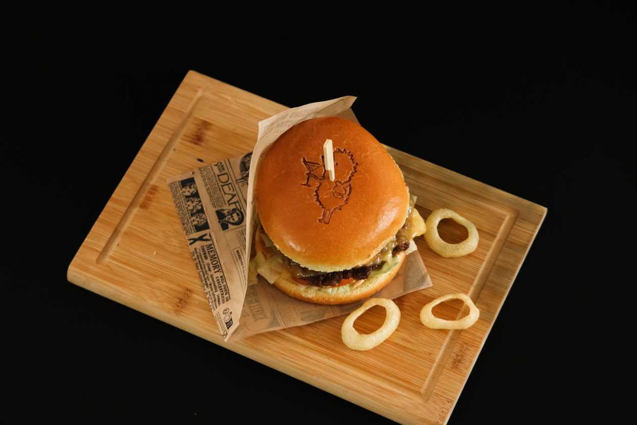 Double smash "S.O.S." burger