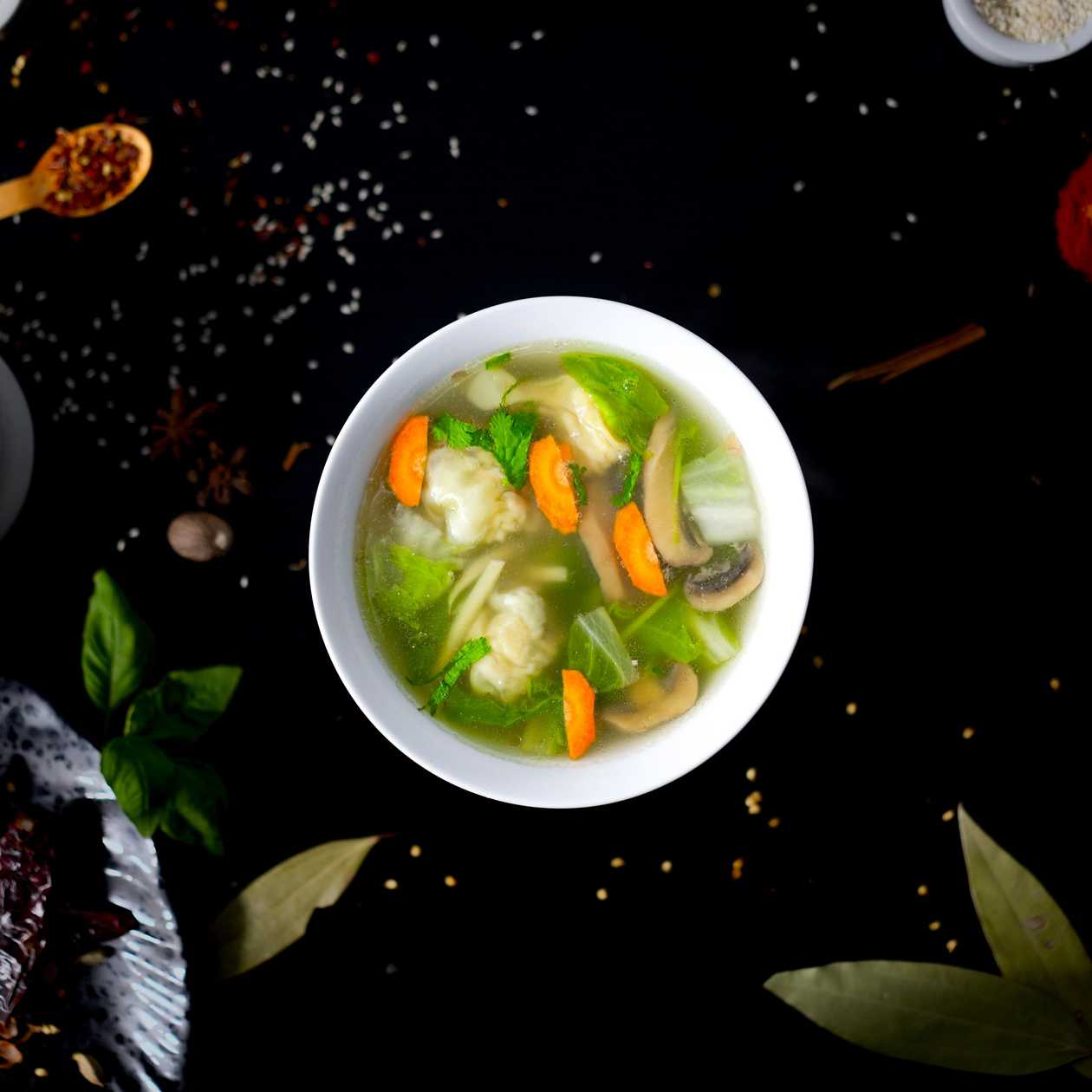 Chinese dumplings soup with Prawns