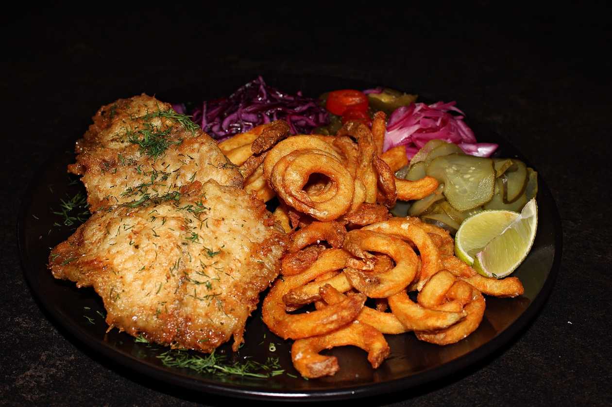 Fish and chips ar tilapiju
