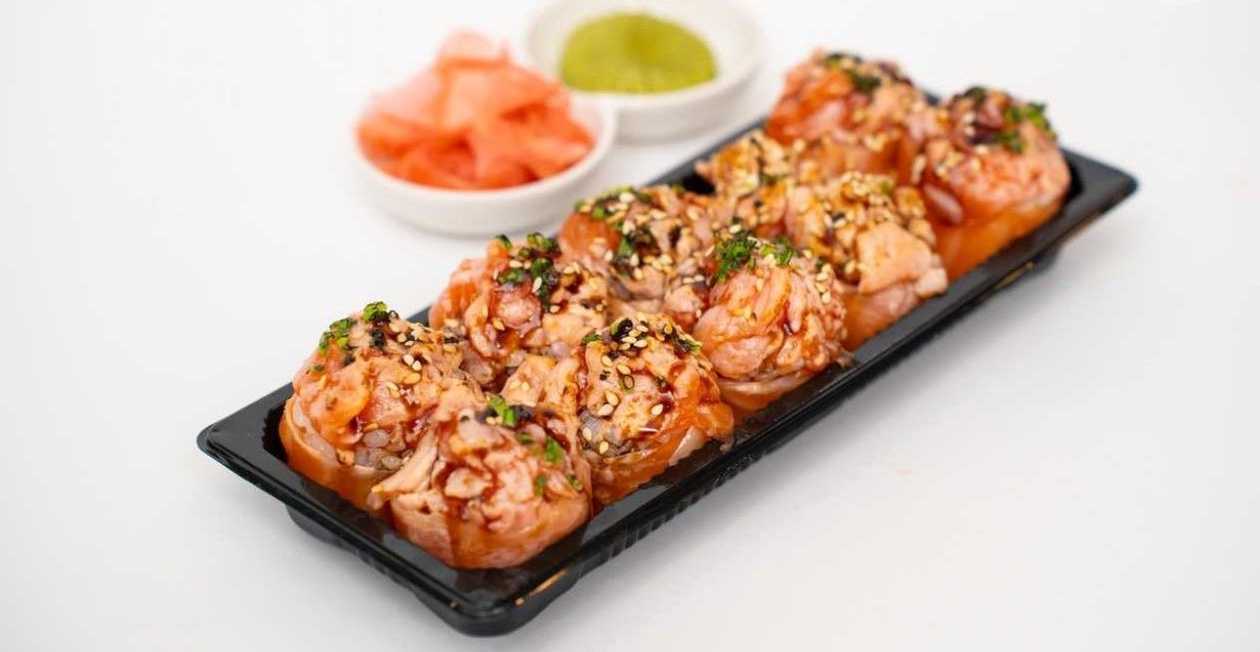 Gunkan Salmao - 10 pcs+ cola
