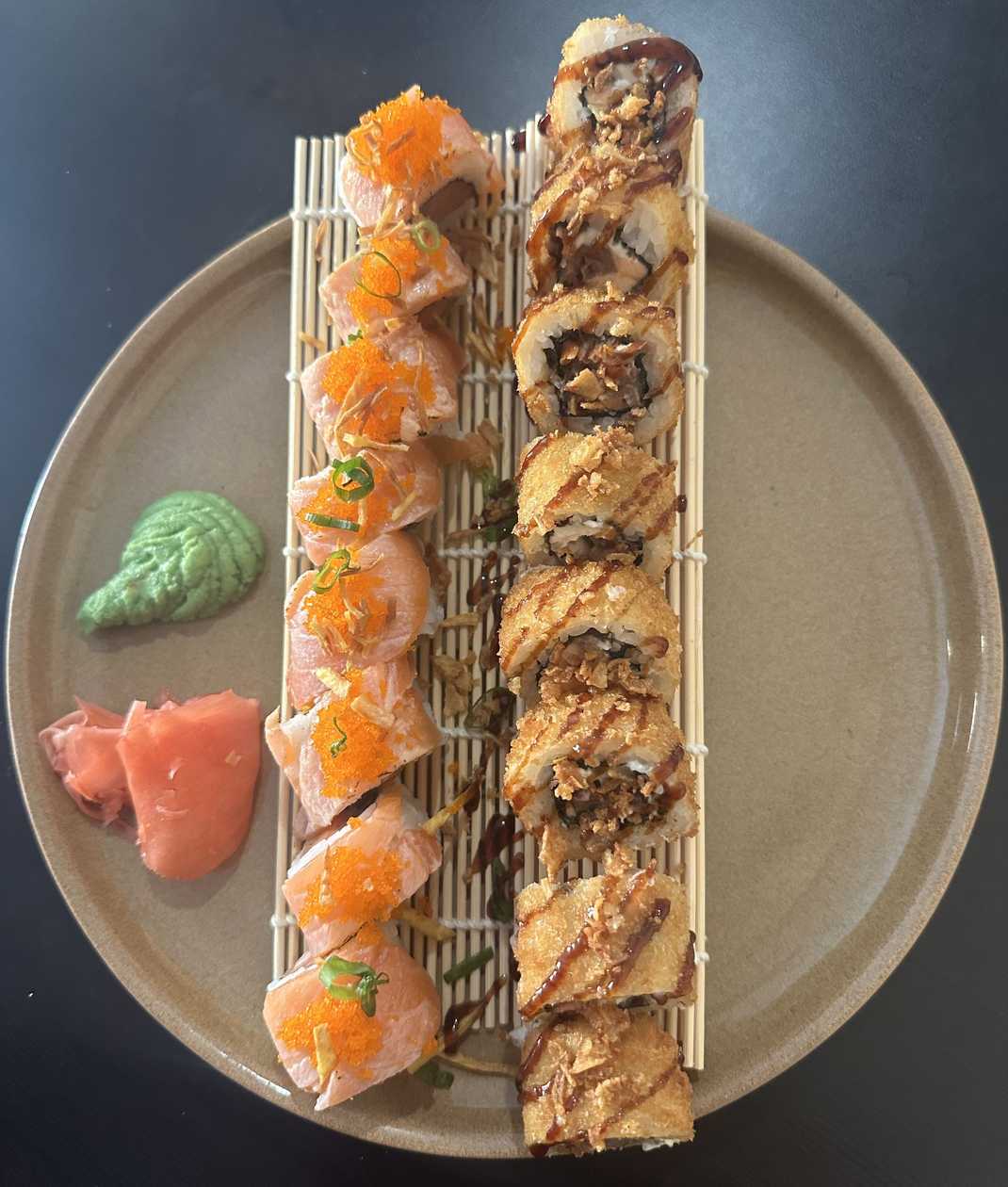 Uramaki Mix - 16 pcs+ Cerveja 33cl