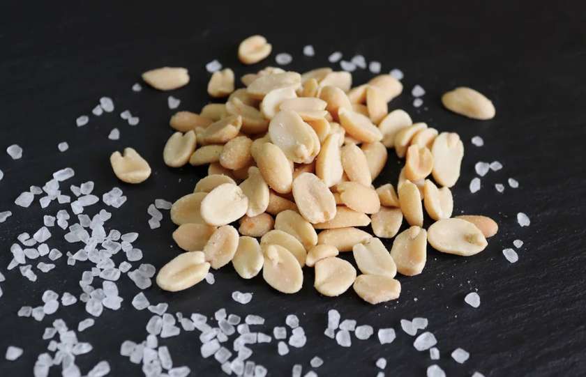 Salted Peanuts with Wasabi Flavor