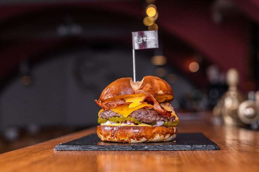 Cheddar Jammin Burger