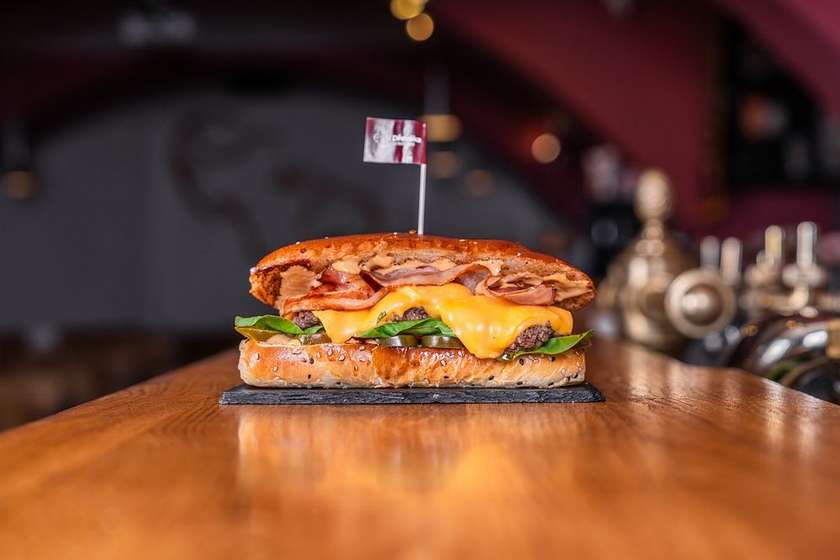 CheeseBurger Long Sandwich 🌶️