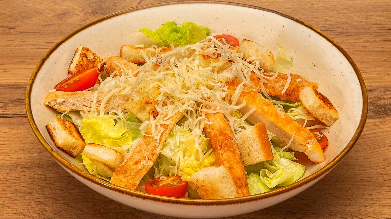 Цезарь салат с курицей