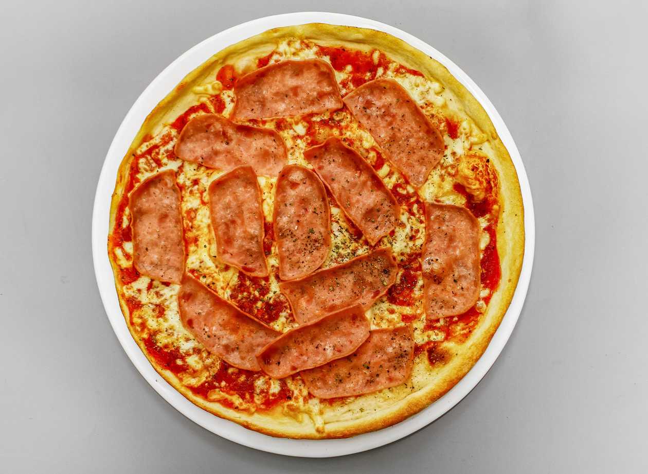 Ham Pizza