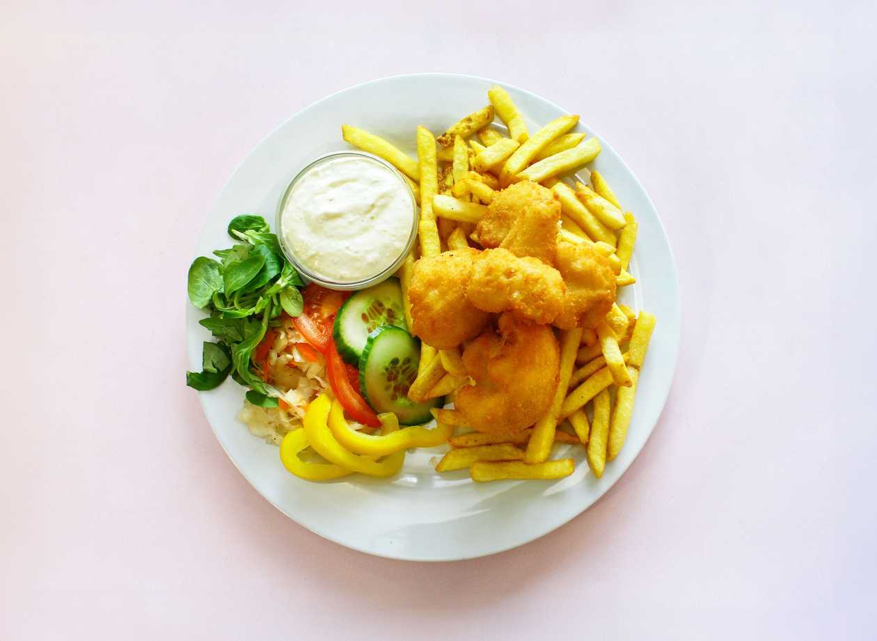Fried Cauliflower (130g), Fries (250g), Tartar (30g)(Allergens 1,3,7)