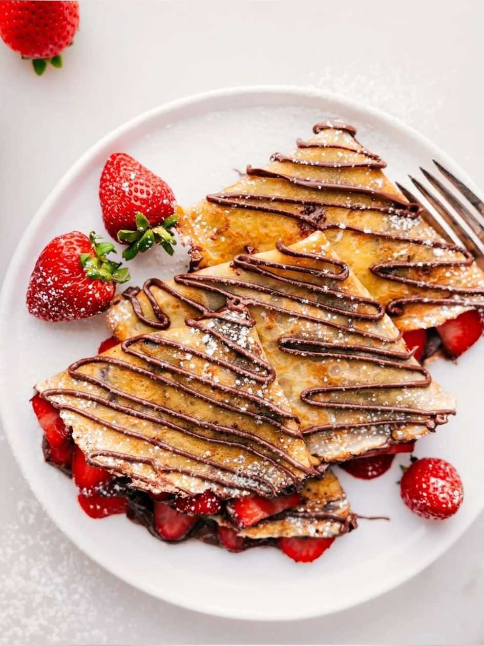 Crepe with Chocolate and strawberry