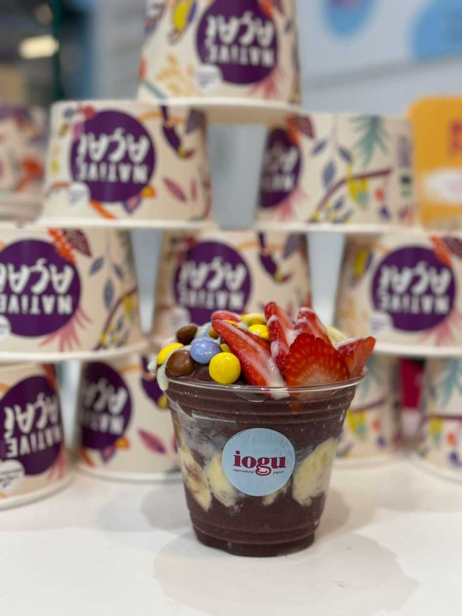 Açaí Medium Cup with 4 Toppings