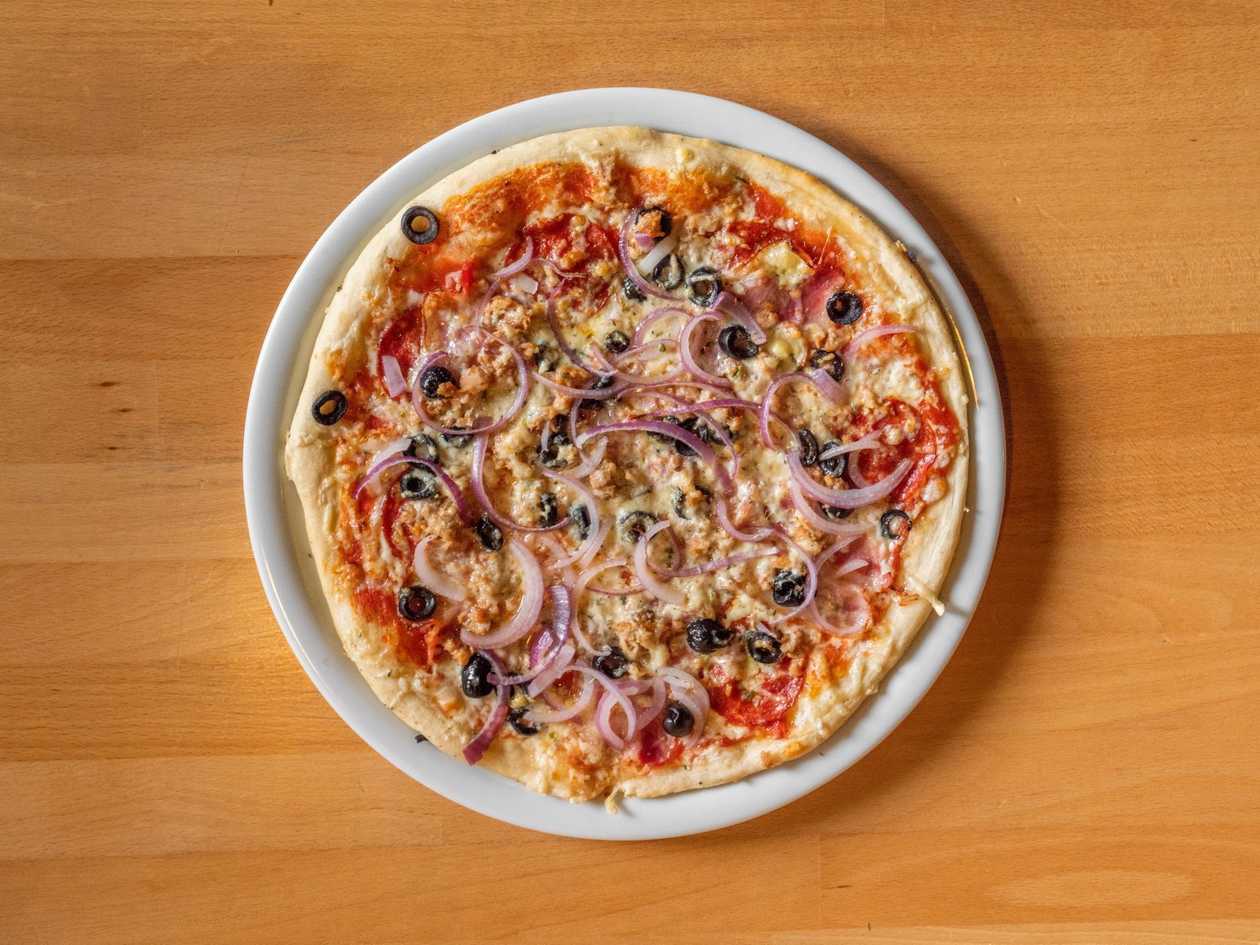 Tuna Pizza