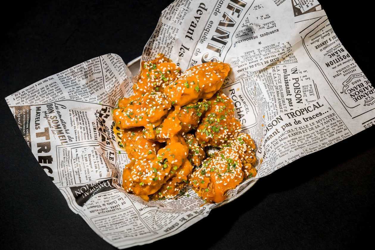 Black Chicken Wings (10 pcs.)