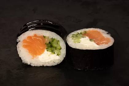 Salmon Futomaki