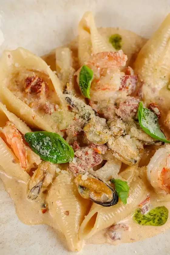 Конкільоні з морепродуктами