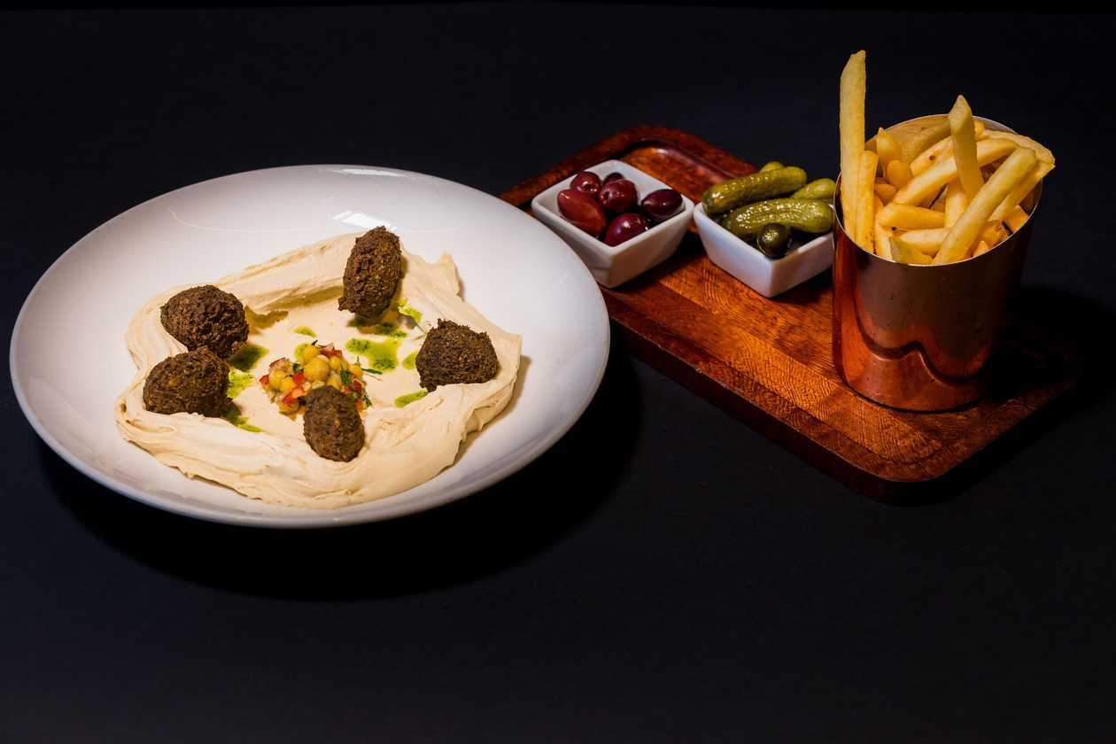 Falafel-Hummus