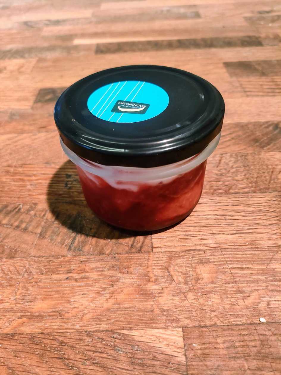 Strawberries with whipped cream