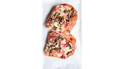 Pinsa Prosciutto And Mushrooms