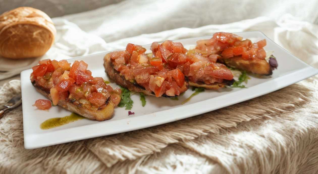 Pomodoro Bruschetta