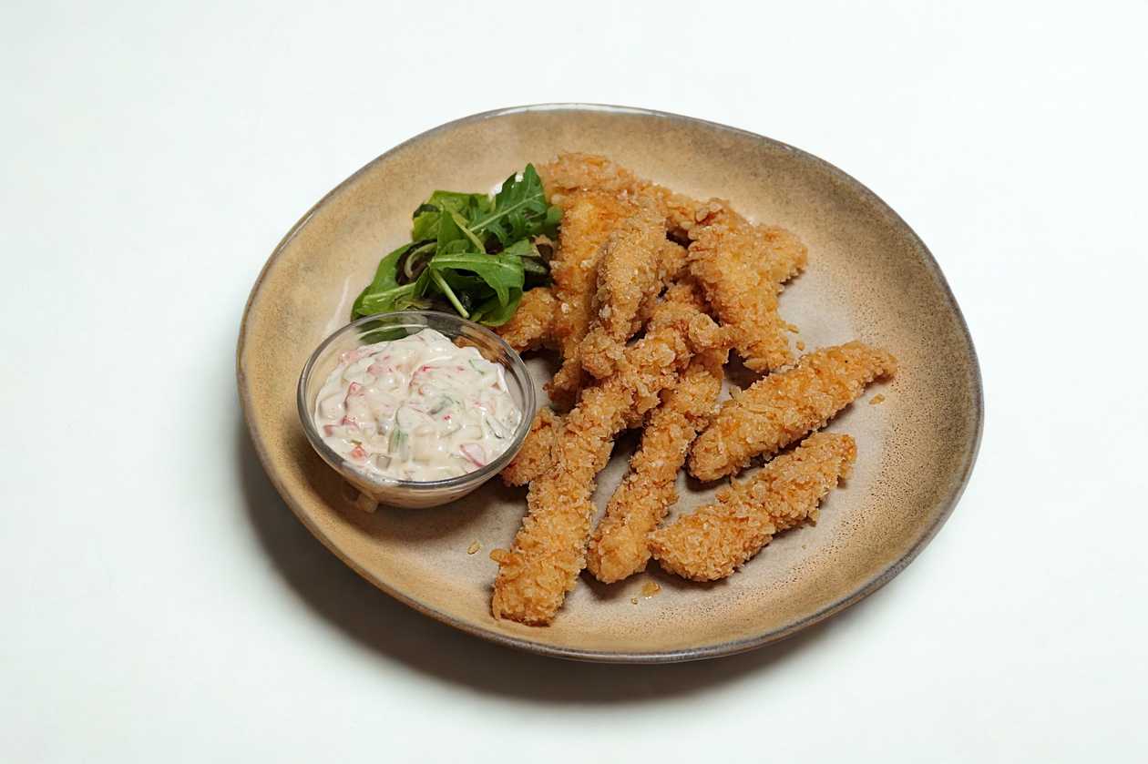 Chicken Fingers with Fantasy Sauce