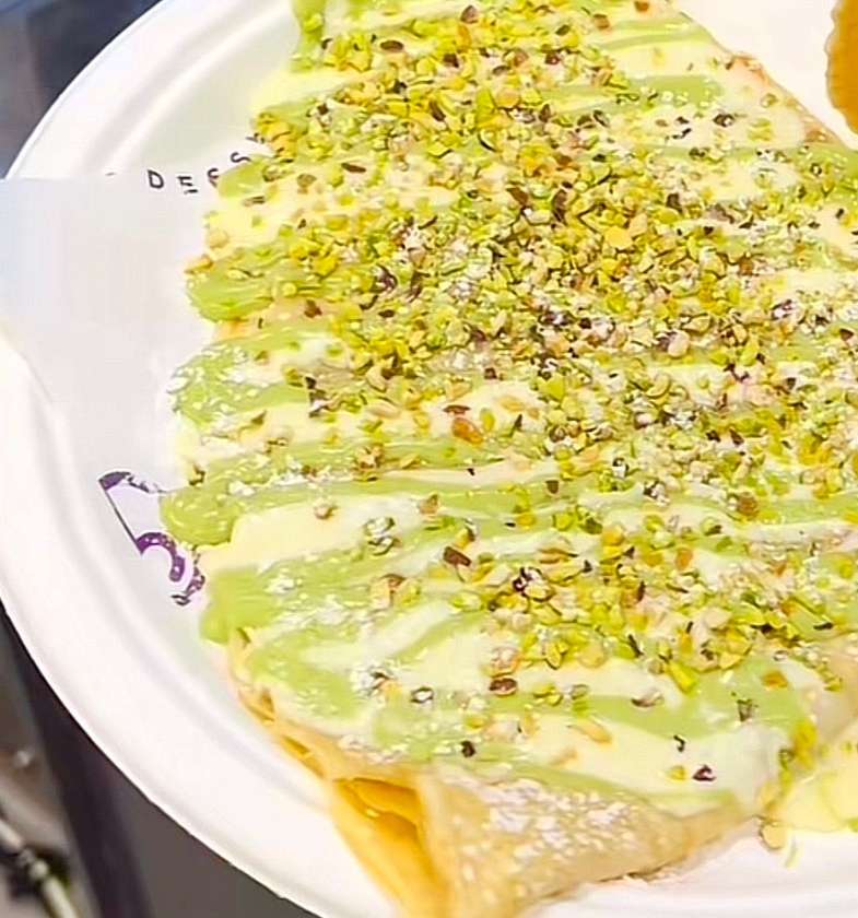 Pistachio Crepe💚🤍