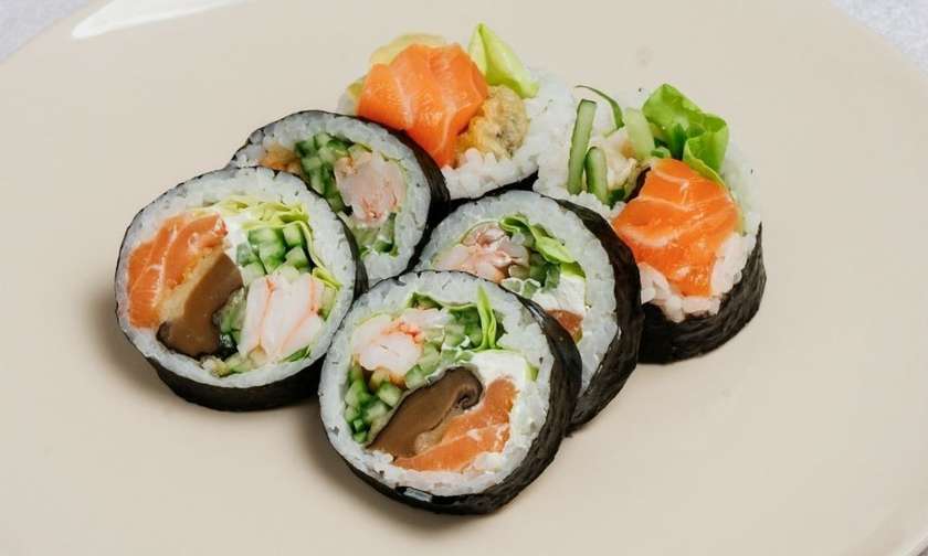 Futomaki ebi sake -6 szt-