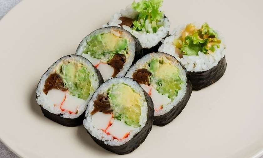 Futomaki surimi  -6 szt-