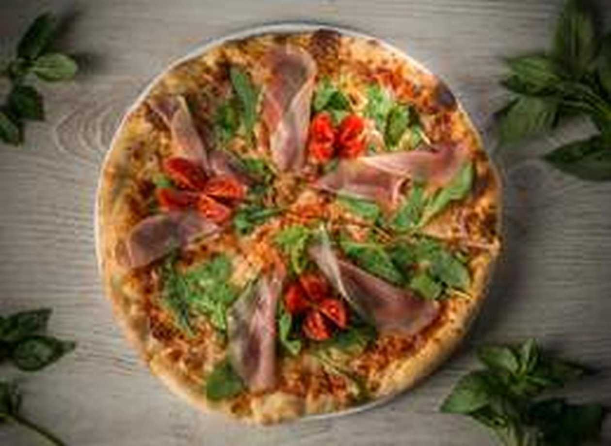 Small Crudo and Arugula Pizza