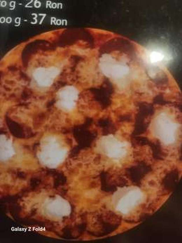 Family Quattro Formaggi and Salami Pizza