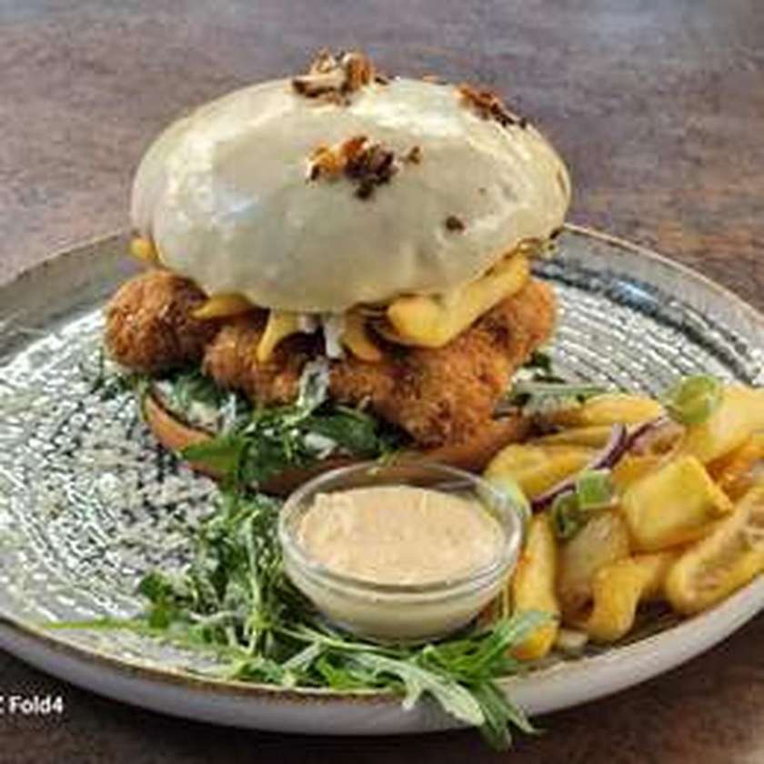 Fried Chicken Burger & Cheese