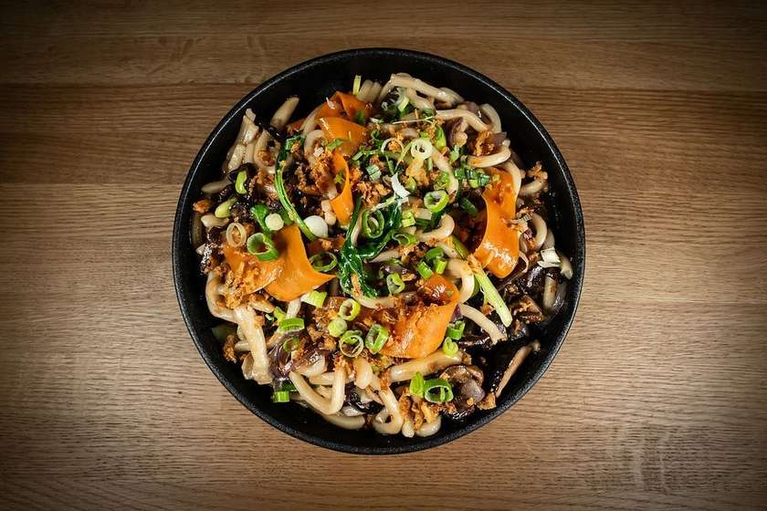 Udon s houbami