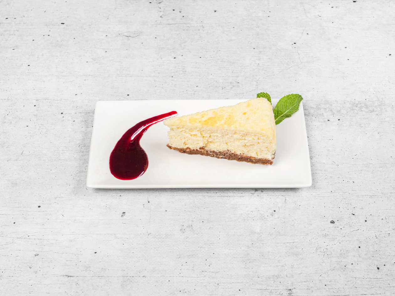 Creamy Cheesecake with White Chocolate