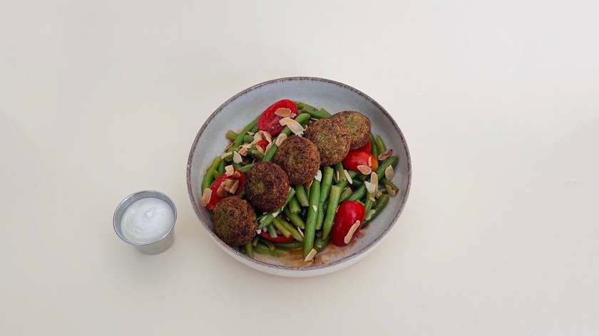 Falafel With Fresh Green Beans