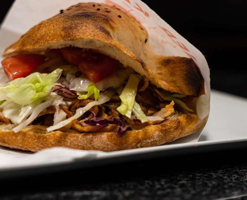 KEBAB KURACÍ