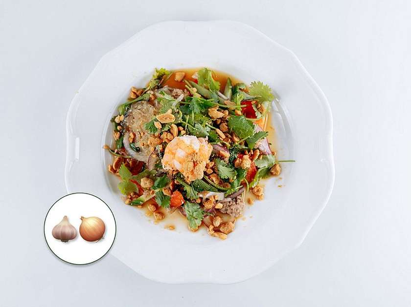 Salad with shrimp and pork