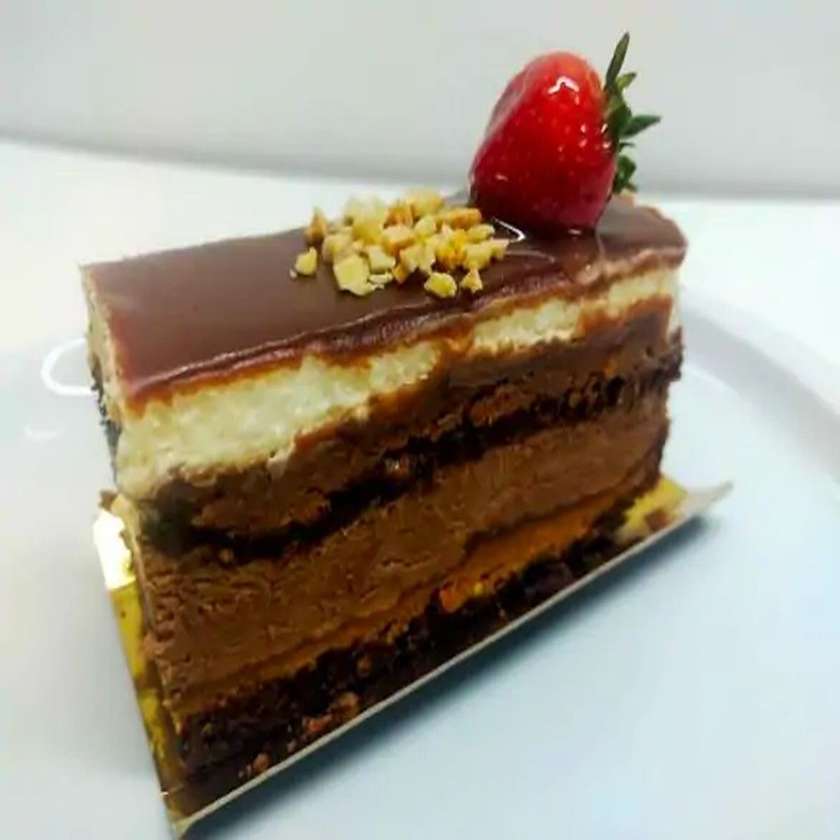 3 Chocolates Crunchy Slice (1 Slice)