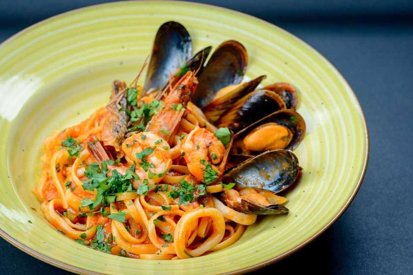 SPAGHETTI CON FRUTTI DI MARE