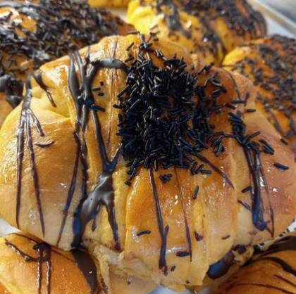 Croissants with Nutella