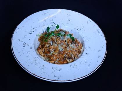 Pasta with Chicken and Mushrooms (300g)