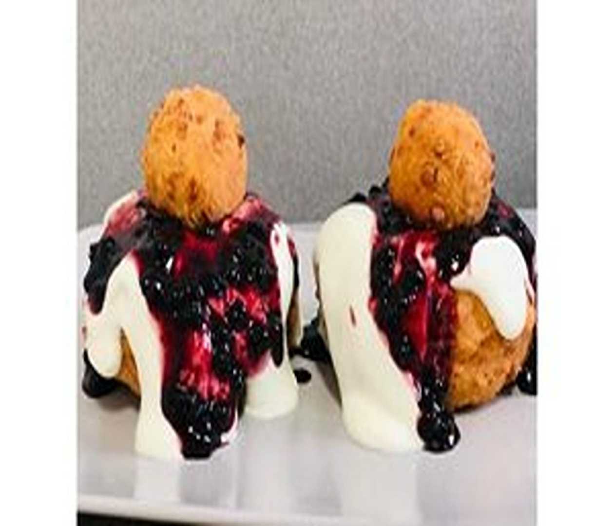 Doughnuts with Sour Cream and What My Blueberry Jam Does?? (2 Pieces)