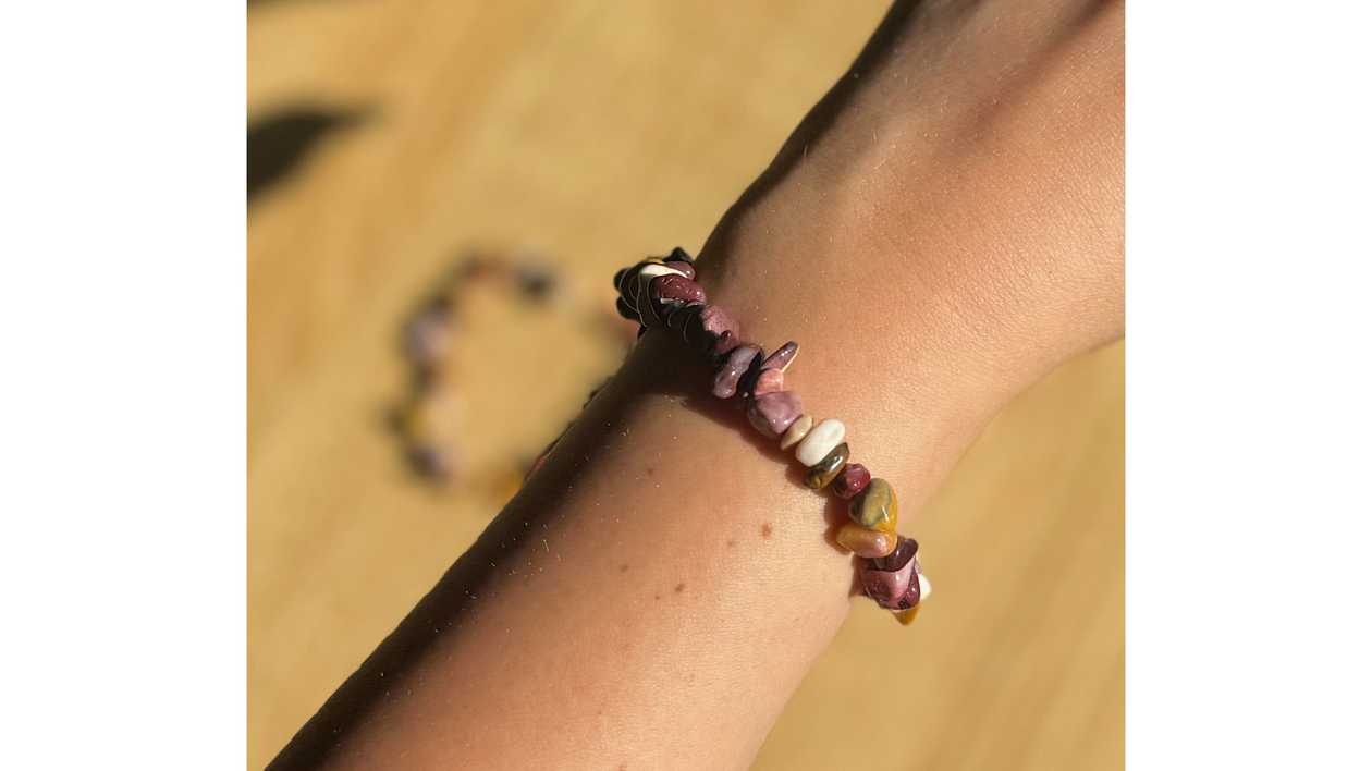 Mookaite Magic Chip Bracelet